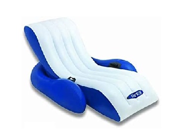 مبل شیبدار روی آب